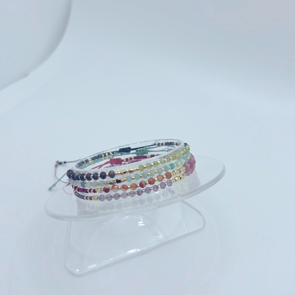 Jewelry - 4 Bracelets different Colors